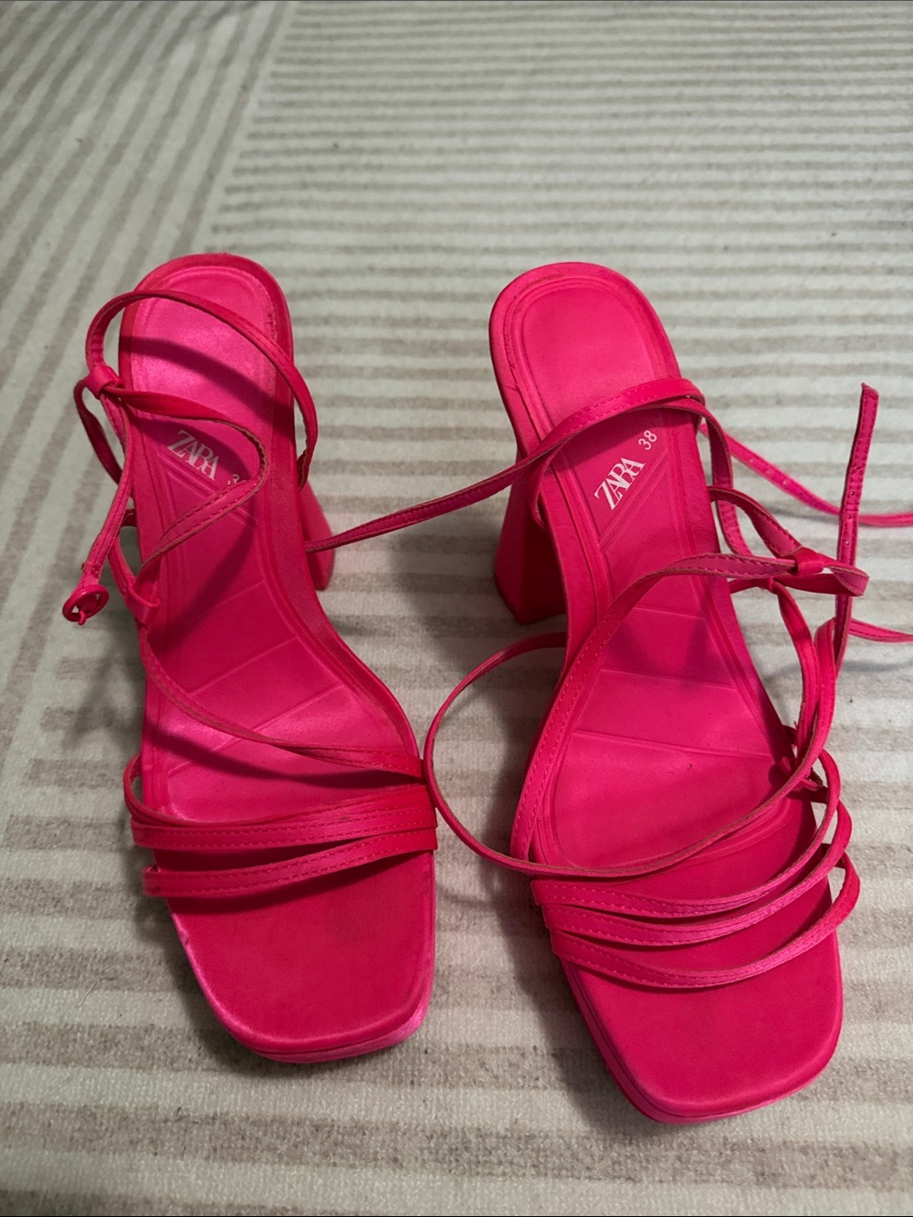 ZARA Fuchsia Strappy Block Heel Sandals